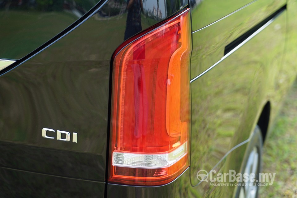 Mercedes-Benz V-Class W447 (2015) Exterior