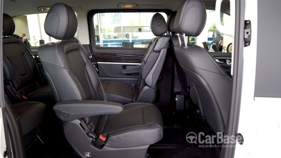Mercedes-Benz V-Class W447 (2015) Interior