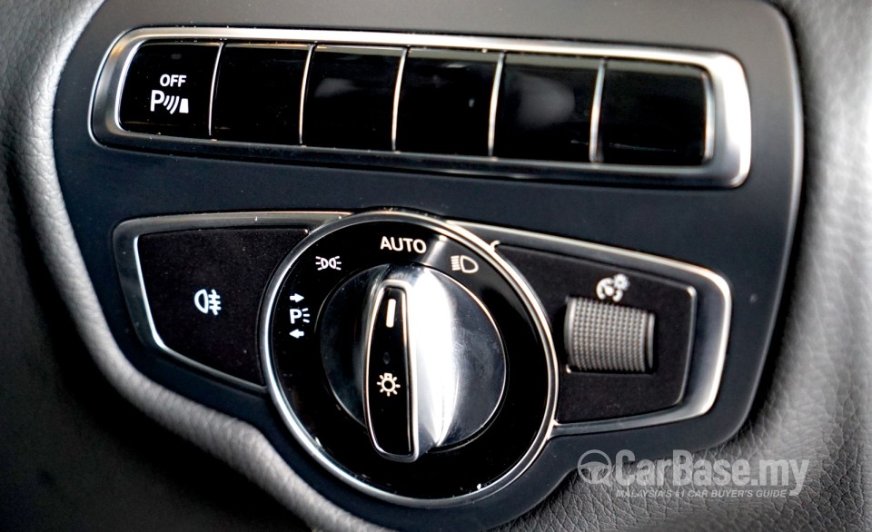 Mercedes-Benz V-Class W447 (2015) Interior
