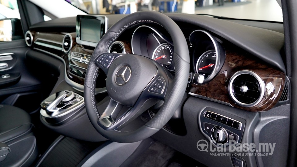 Mercedes-Benz V-Class W447 (2015) Interior