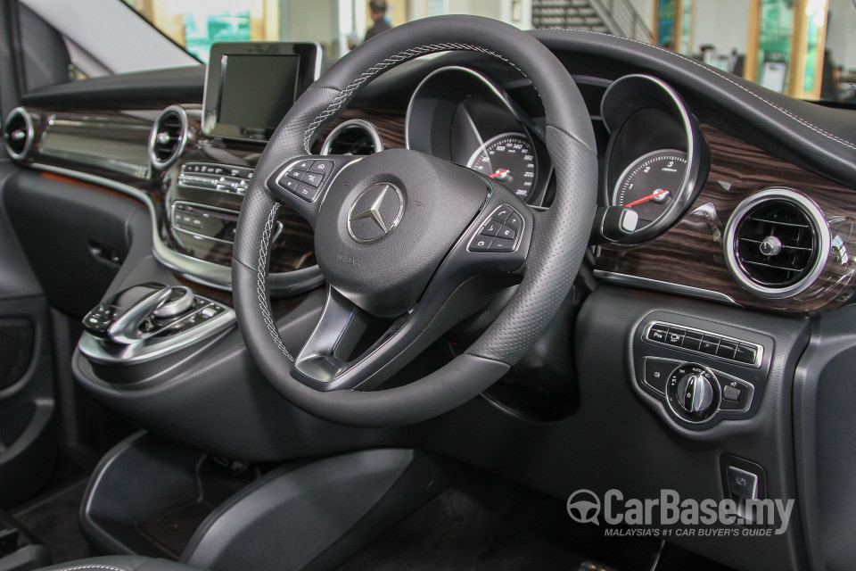 Mercedes-Benz V-Class W447 (2015) Interior