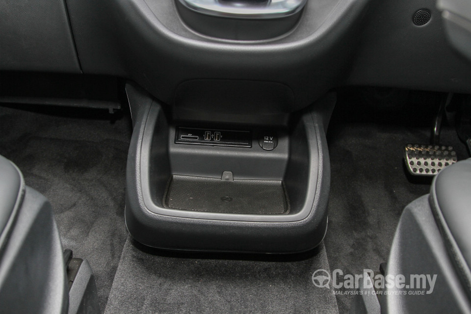 Mercedes-Benz V-Class W447 (2015) Interior