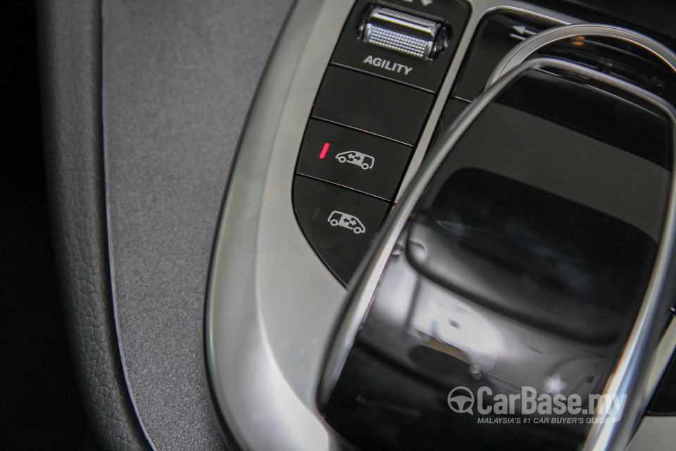 Mercedes-Benz V-Class W447 (2015) Interior