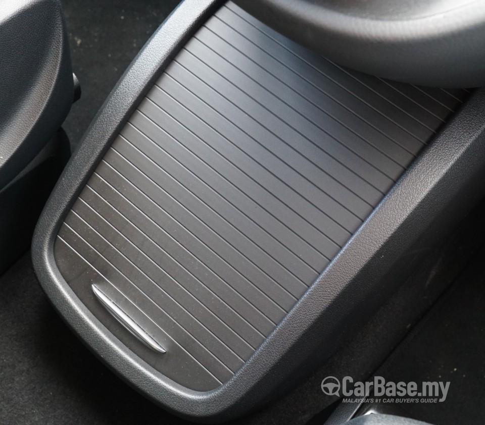 Mercedes-Benz V-Class W447 (2015) Interior
