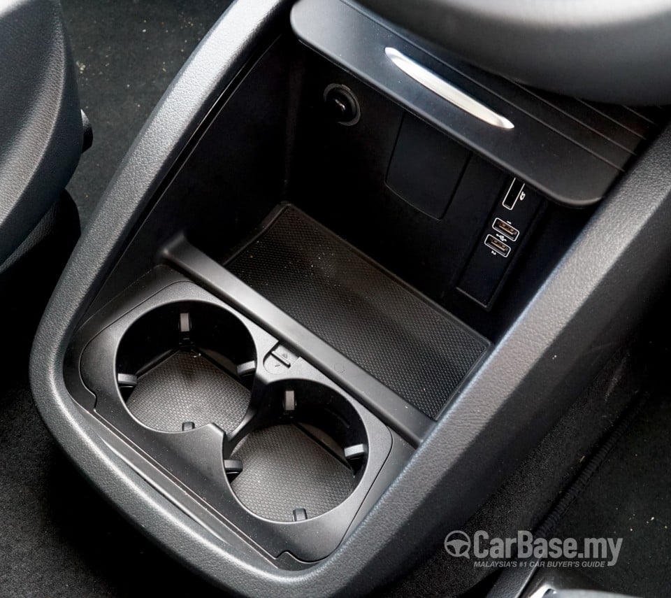 Mercedes-Benz V-Class W447 (2015) Interior