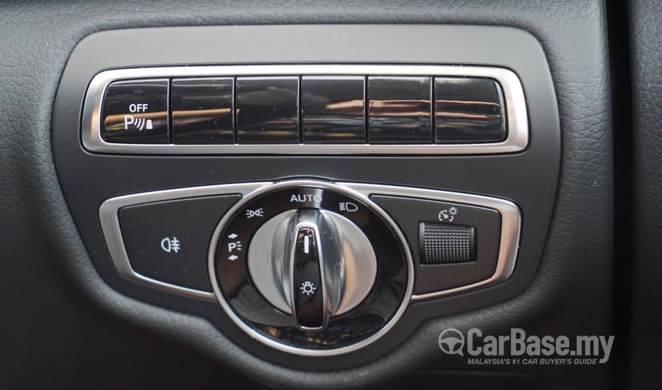 Mercedes-Benz V-Class W447 (2015) Interior