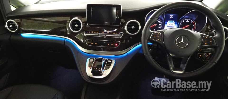 Mercedes-Benz V-Class W447 (2015) Interior