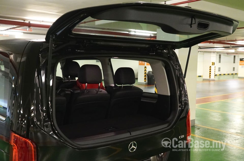 Mercedes-Benz V-Class W447 (2015) Interior