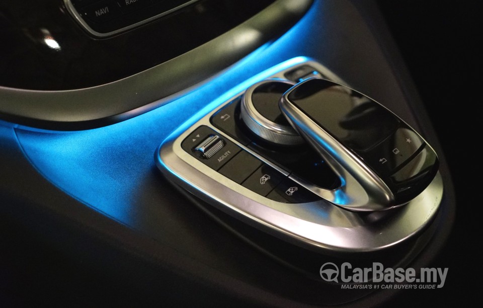 Mercedes-Benz V-Class W447 (2015) Interior