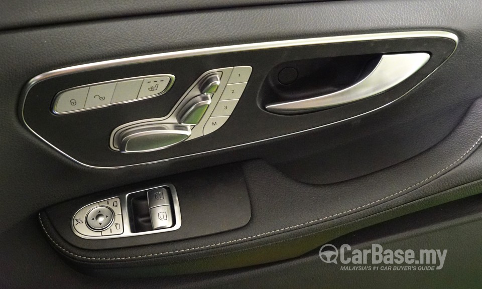 Mercedes-Benz V-Class W447 (2015) Interior