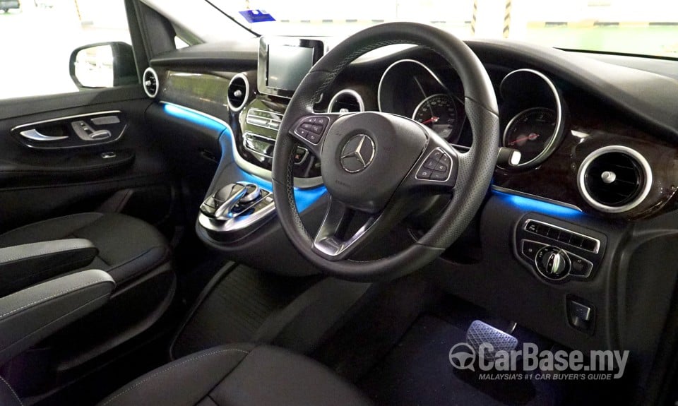Mercedes-Benz V-Class W447 (2015) Interior