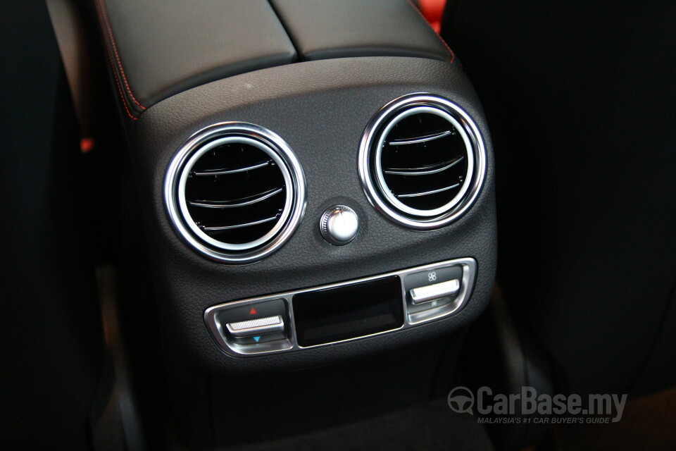 Mitsubishi ASX Mk1 Facelift (2013) Interior