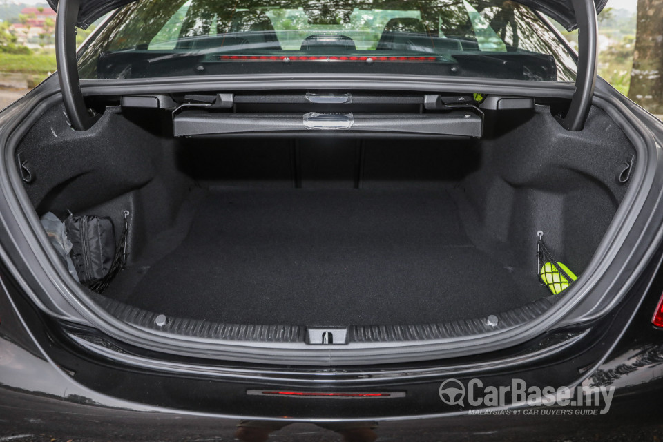 Mercedes-Benz AMG C-Class W205 AMG (2015) Interior