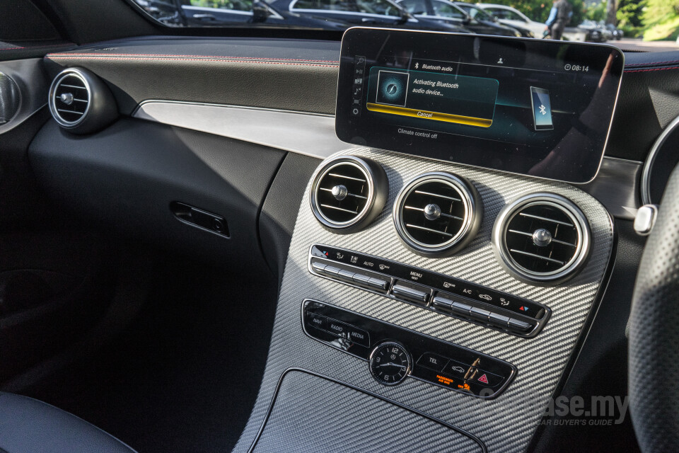 Toyota Fortuner AN160 (2016) Interior