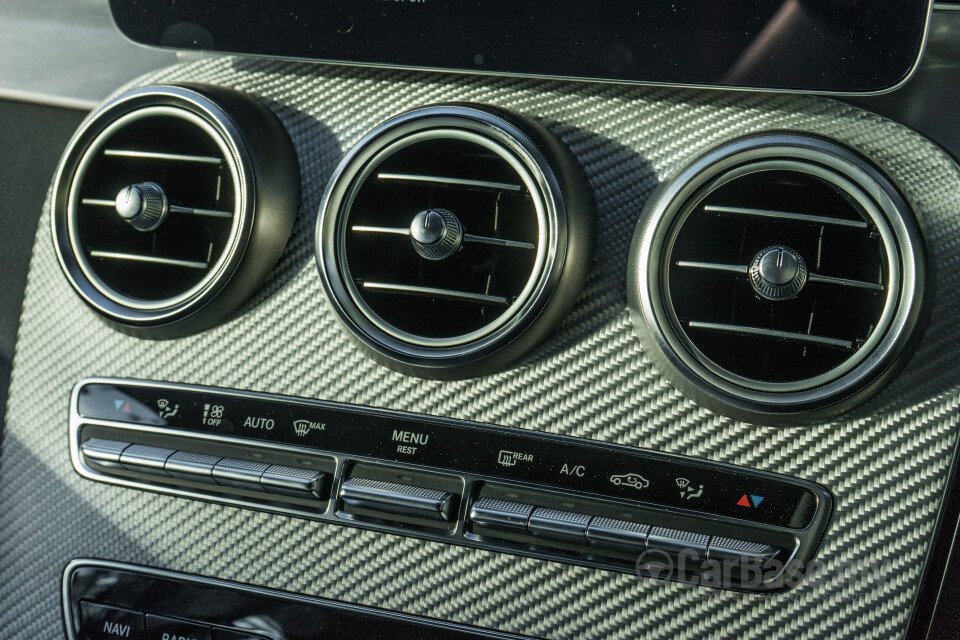 Toyota Fortuner AN160 (2016) Interior