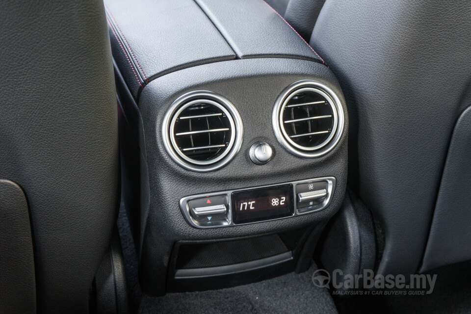 Toyota Fortuner AN160 (2016) Interior