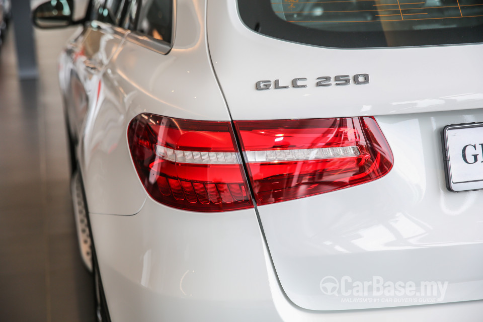Mercedes-Benz GLC X253 (2016) Exterior