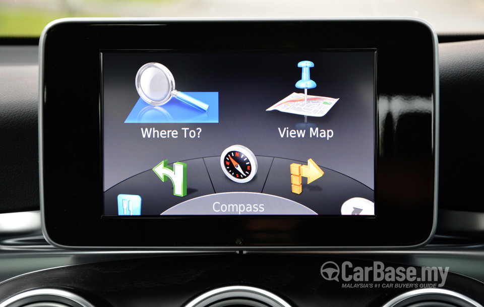 Mercedes-Benz GLC X253 (2016) Interior