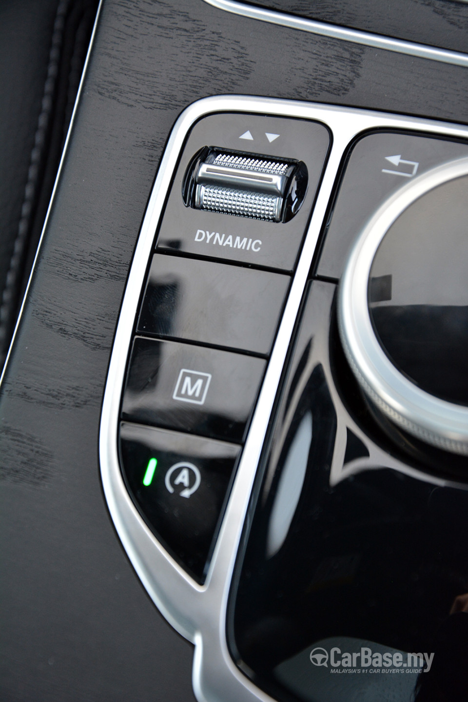 Mercedes-Benz GLC X253 (2016) Interior