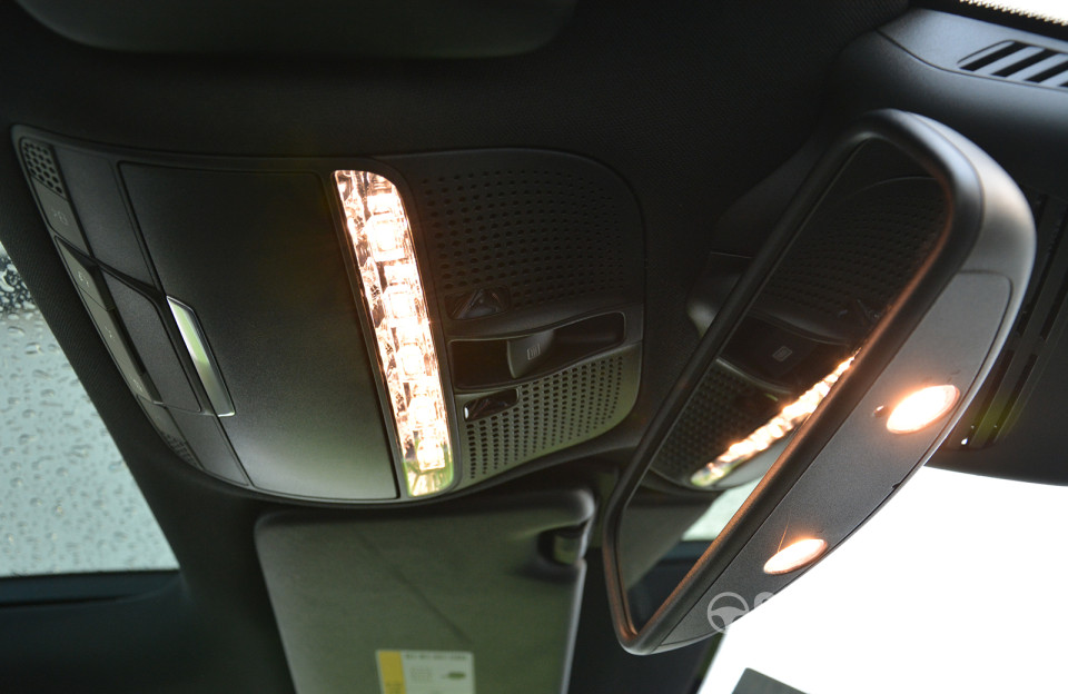 Mercedes-Benz GLC X253 (2016) Interior