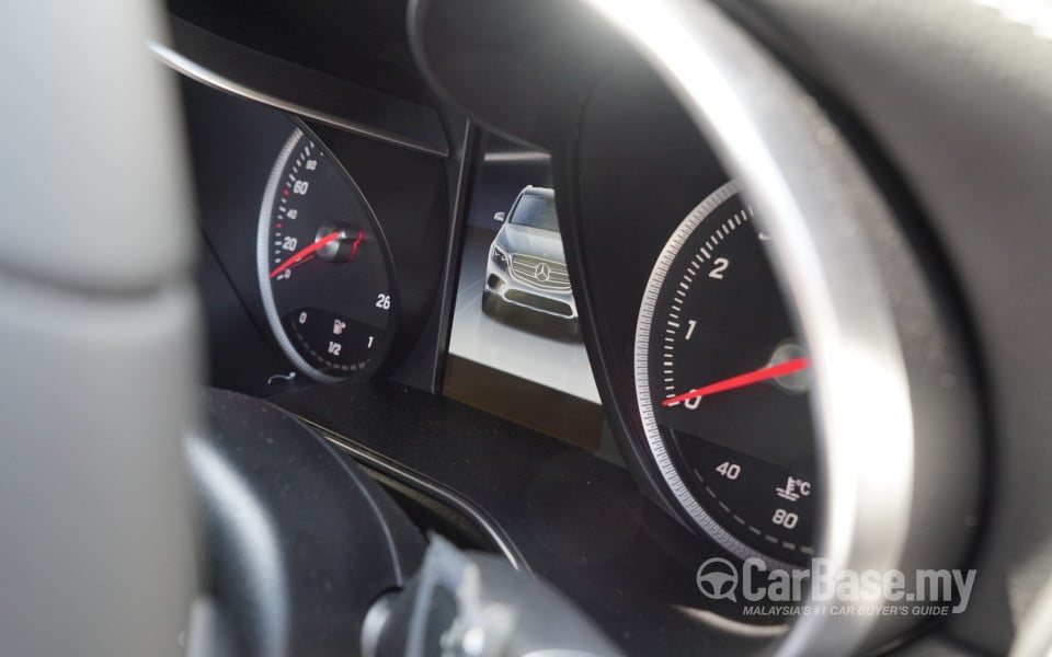 Mercedes-Benz GLC X253 (2016) Interior