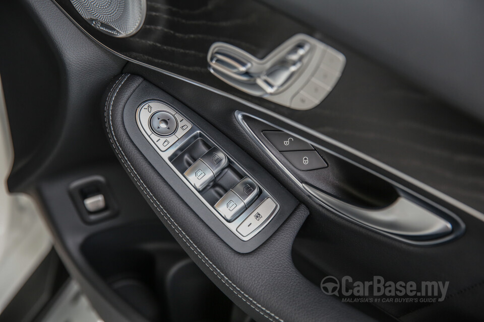 Chevrolet Cruze J300 (2012) Interior