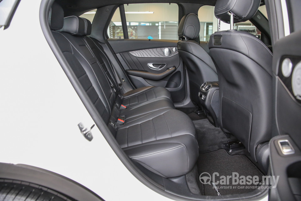Mercedes-Benz GLC X253 (2016) Interior