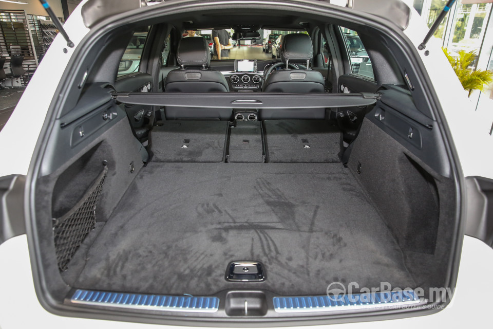Mercedes-Benz GLC X253 (2016) Interior