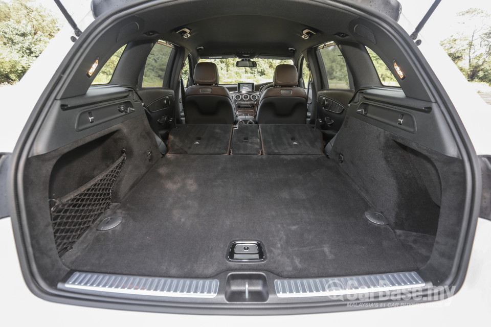 Mercedes-Benz GLC X253 (2016) Interior