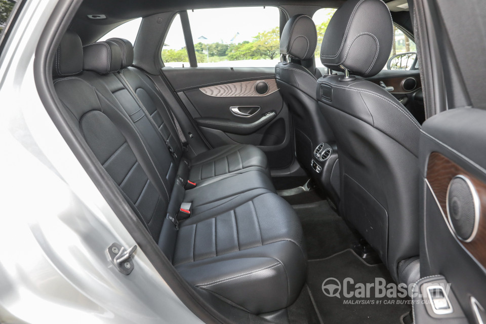 Mercedes-Benz GLC X253 (2016) Interior