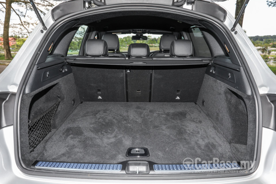 Mercedes-Benz GLC X253 (2016) Interior