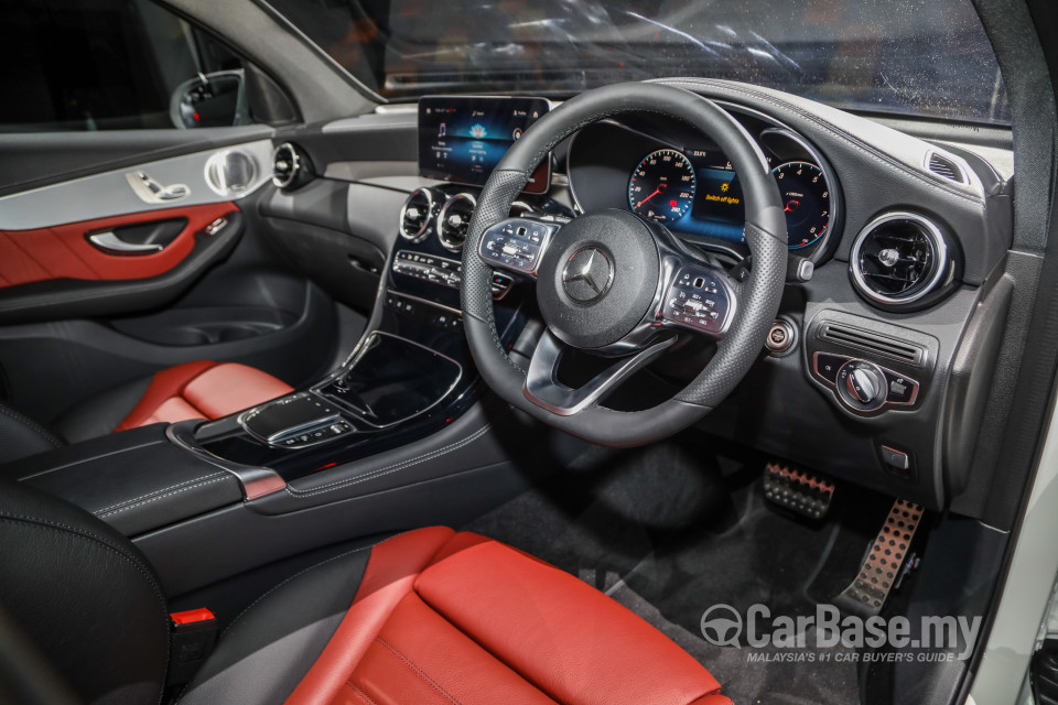 Mercedes-Benz GLC X253 Facelift (2019) Interior