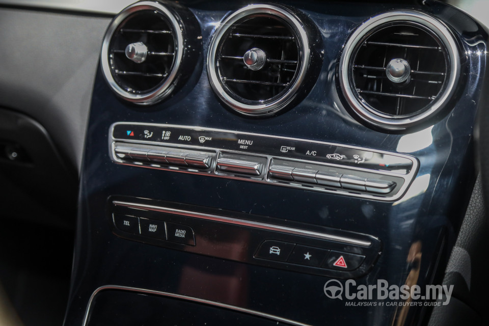Mercedes-Benz GLC X253 Facelift (2019) Interior