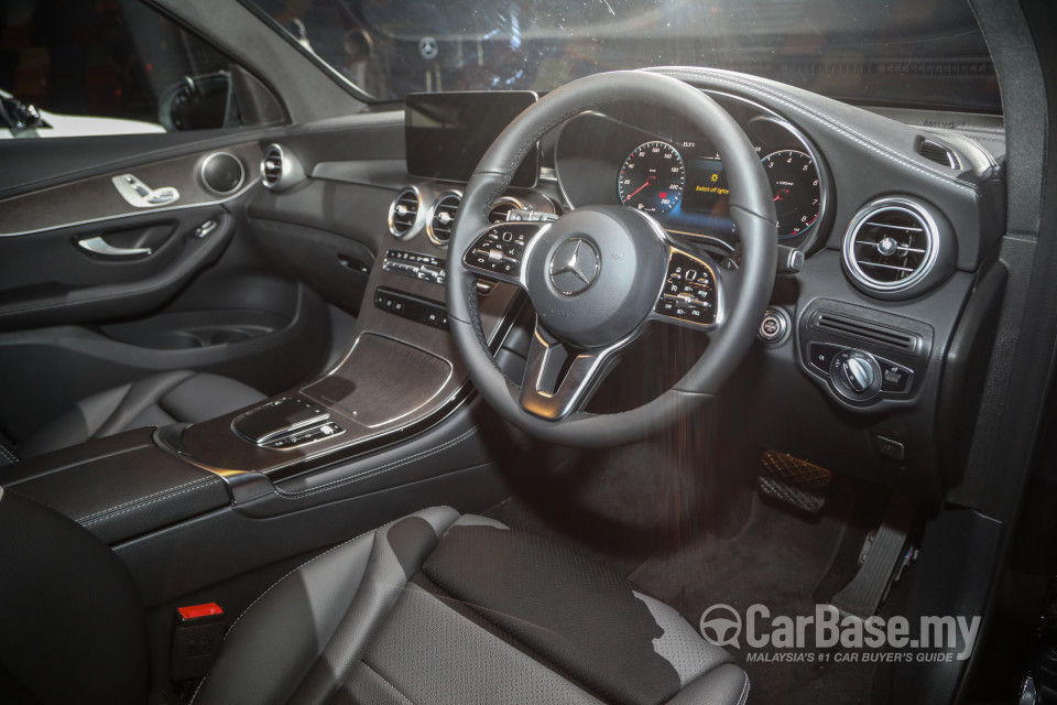 Mercedes-Benz GLC X253 Facelift (2019) Interior
