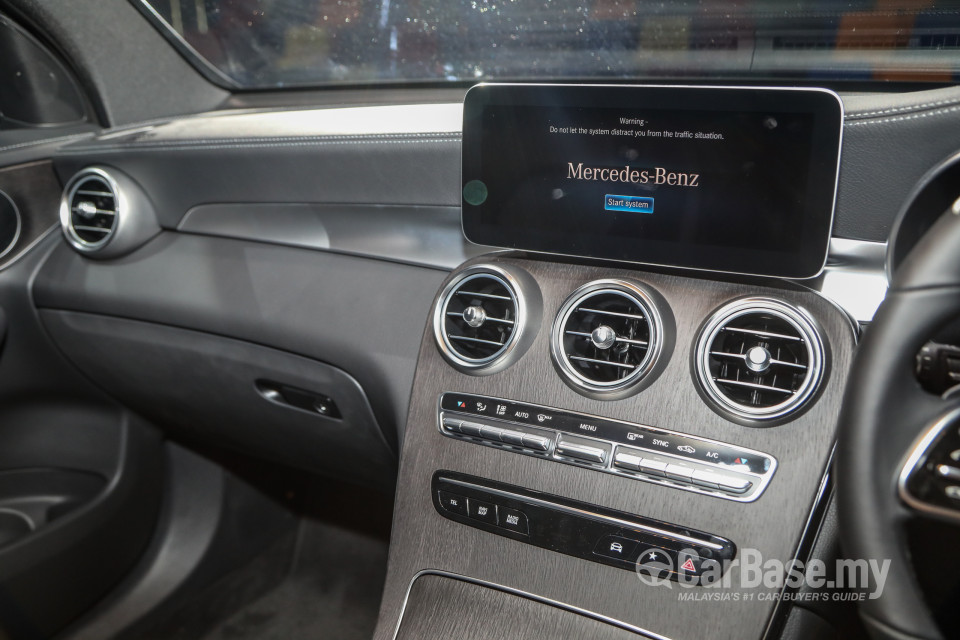 Mercedes-Benz GLC X253 Facelift (2019) Interior