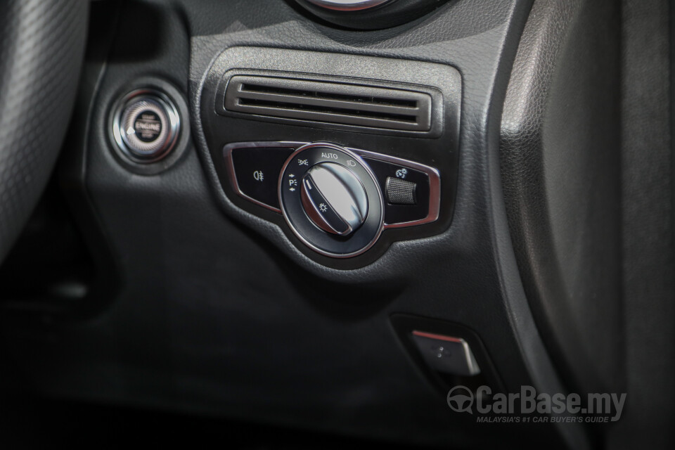 Kia Picanto JA (2018) Interior