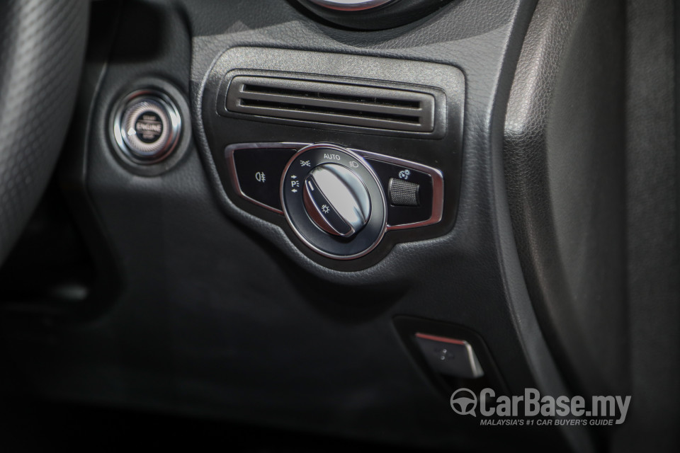 Mercedes-Benz GLC X253 Facelift (2019) Interior