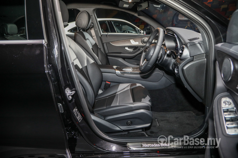 Mercedes-Benz GLC X253 Facelift (2019) Interior