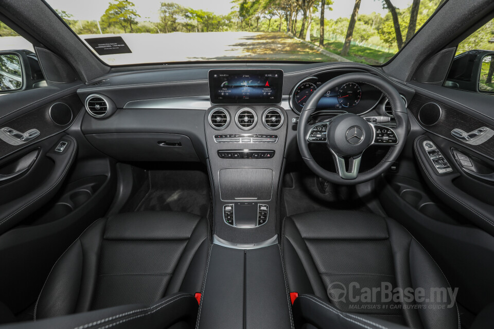 BMW i4 G26 (2022) Interior