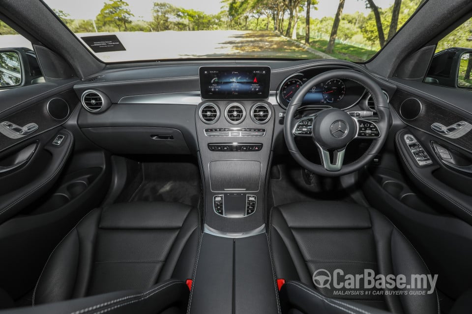 Mercedes-Benz GLC X253 Facelift (2019) Interior