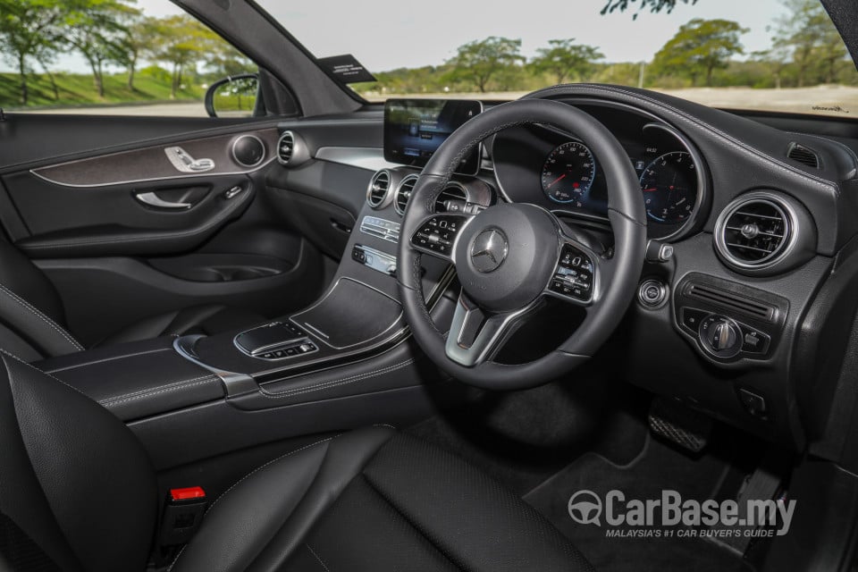 Mercedes-Benz GLC X253 Facelift (2019) Interior