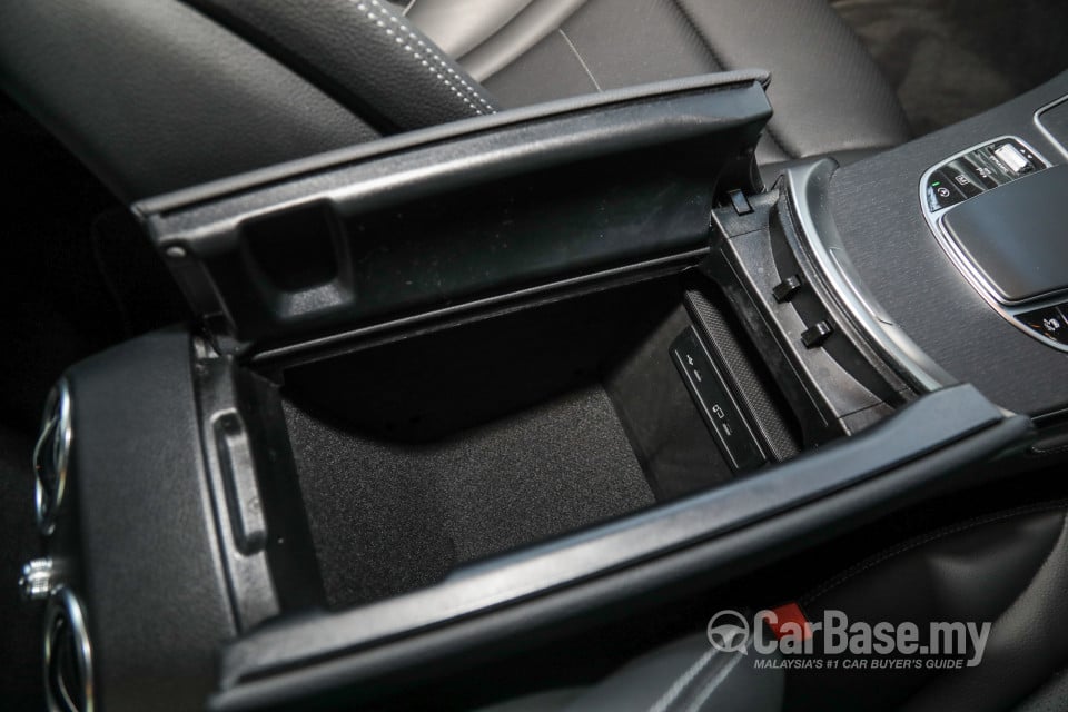 Mercedes-Benz GLC X253 Facelift (2019) Interior