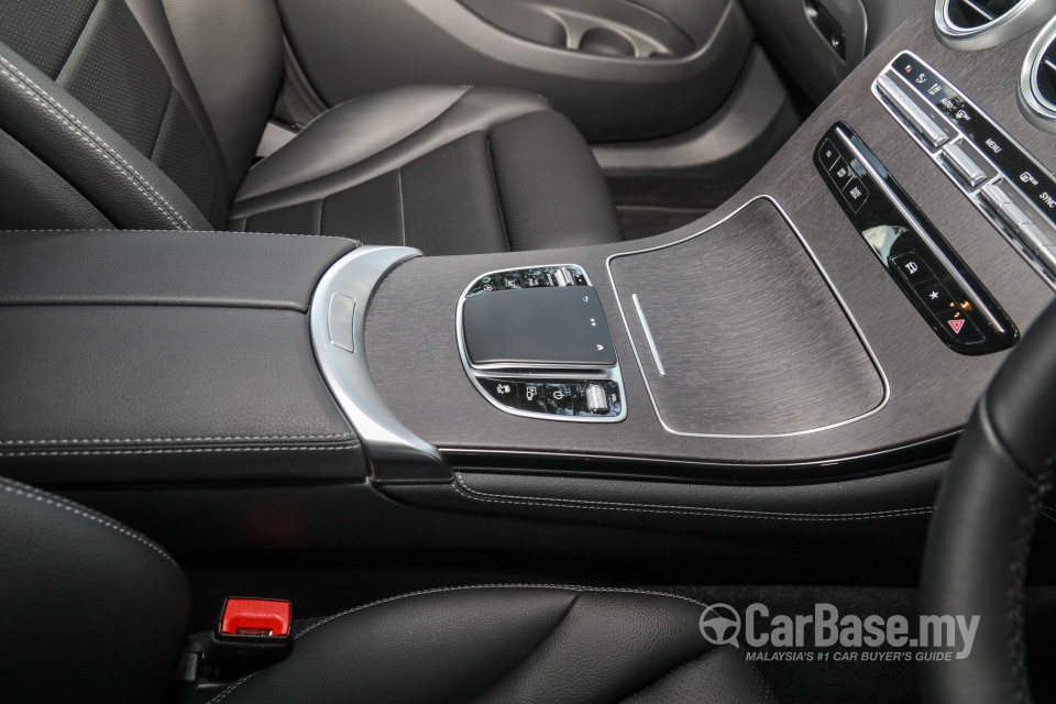 Mercedes-Benz GLC X253 Facelift (2019) Interior