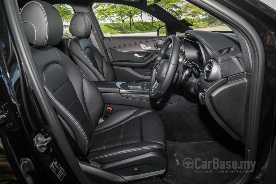 Audi A4 B9 (2016) Interior