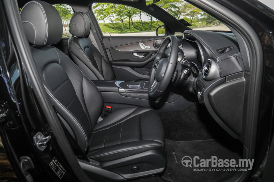 Mercedes-Benz GLC X253 Facelift (2019) Interior