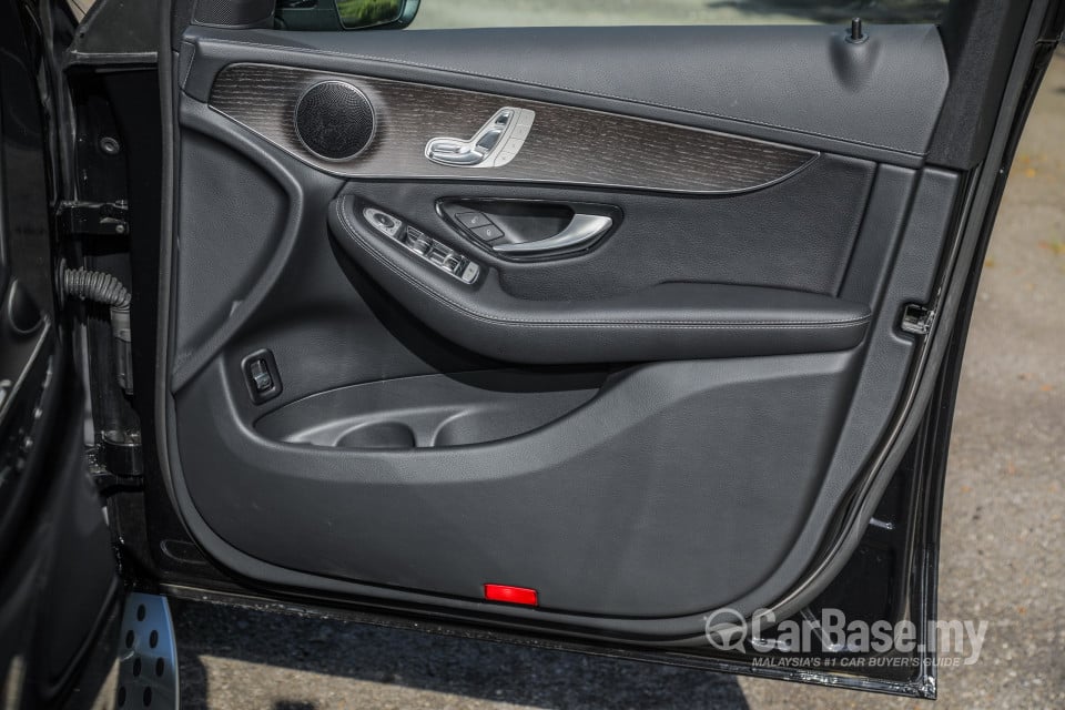 Mercedes-Benz GLC X253 Facelift (2019) Interior