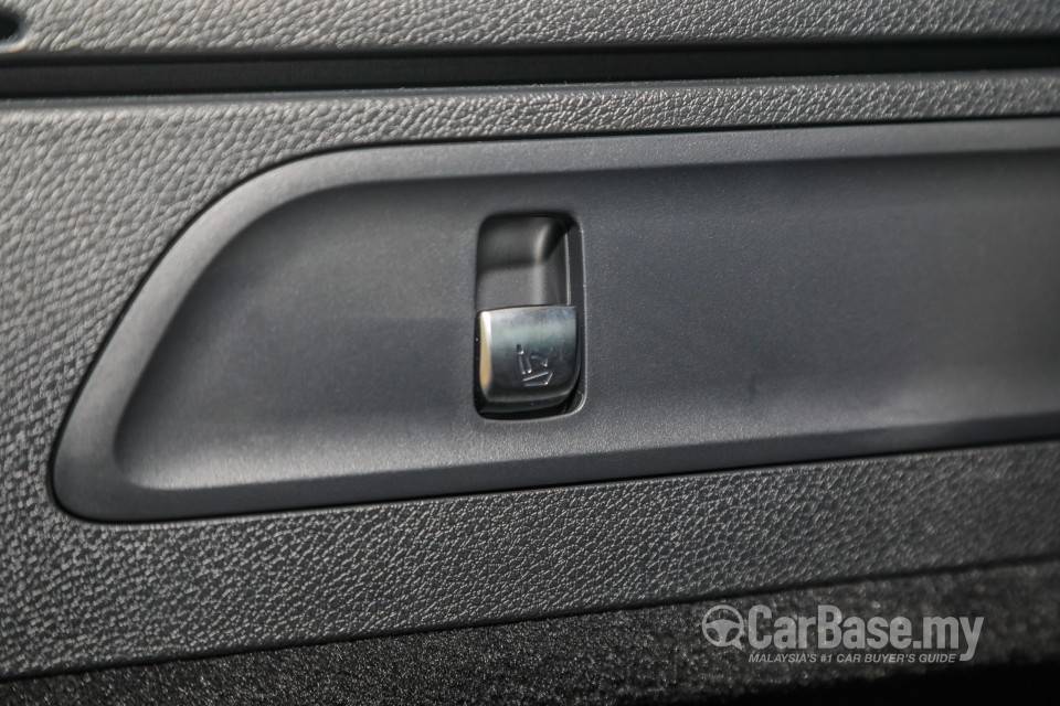 Mercedes-Benz GLC X253 Facelift (2019) Interior