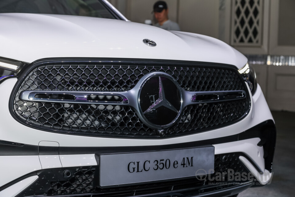 Mercedes-Benz GLC X254 (2023) Exterior