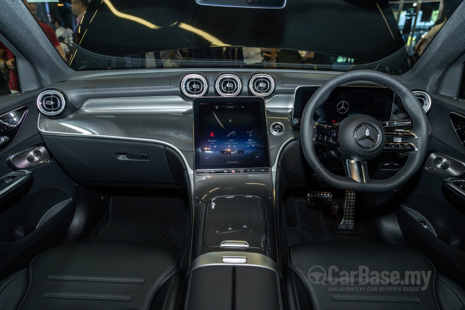 Mercedes-Benz GLC X254 (2023) Interior