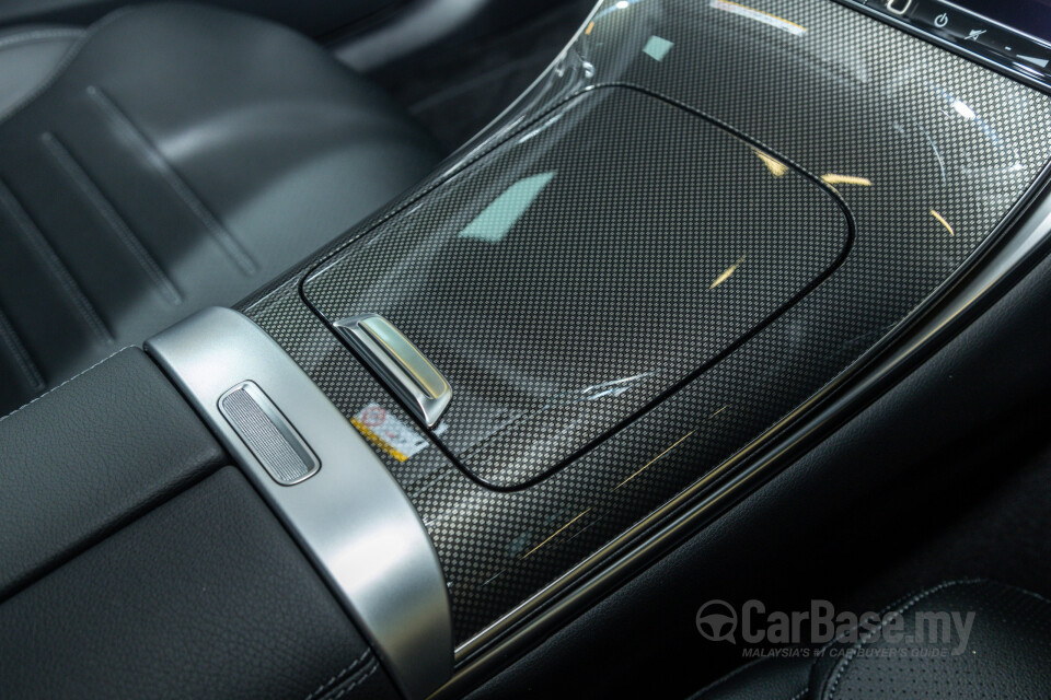 Mercedes-Benz GLC X254 (2023) Interior